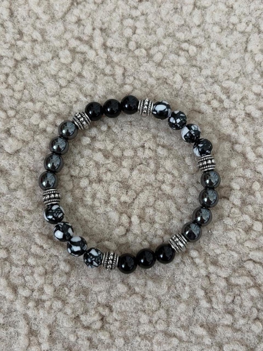 Men's Black & White Beaded Stretch Bracelet with Silver Accents